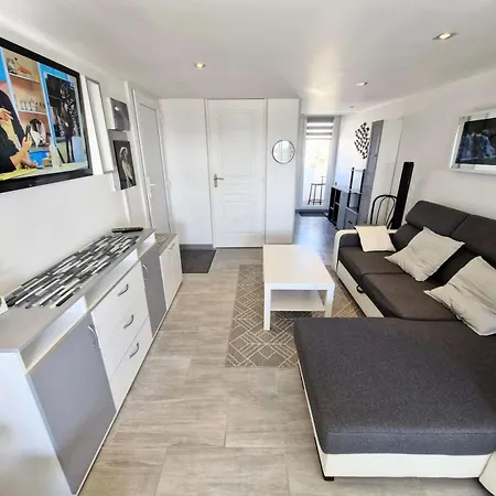 Les Arcades - 2 Pieces Mezzanine 6 Couchages Port Mae-8483 * Leucate